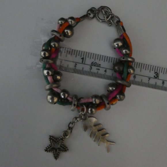 Unicorn Bracelet With Fishbone and Star | Pink, Orange and Green String | Beads - Picture 10 of 10